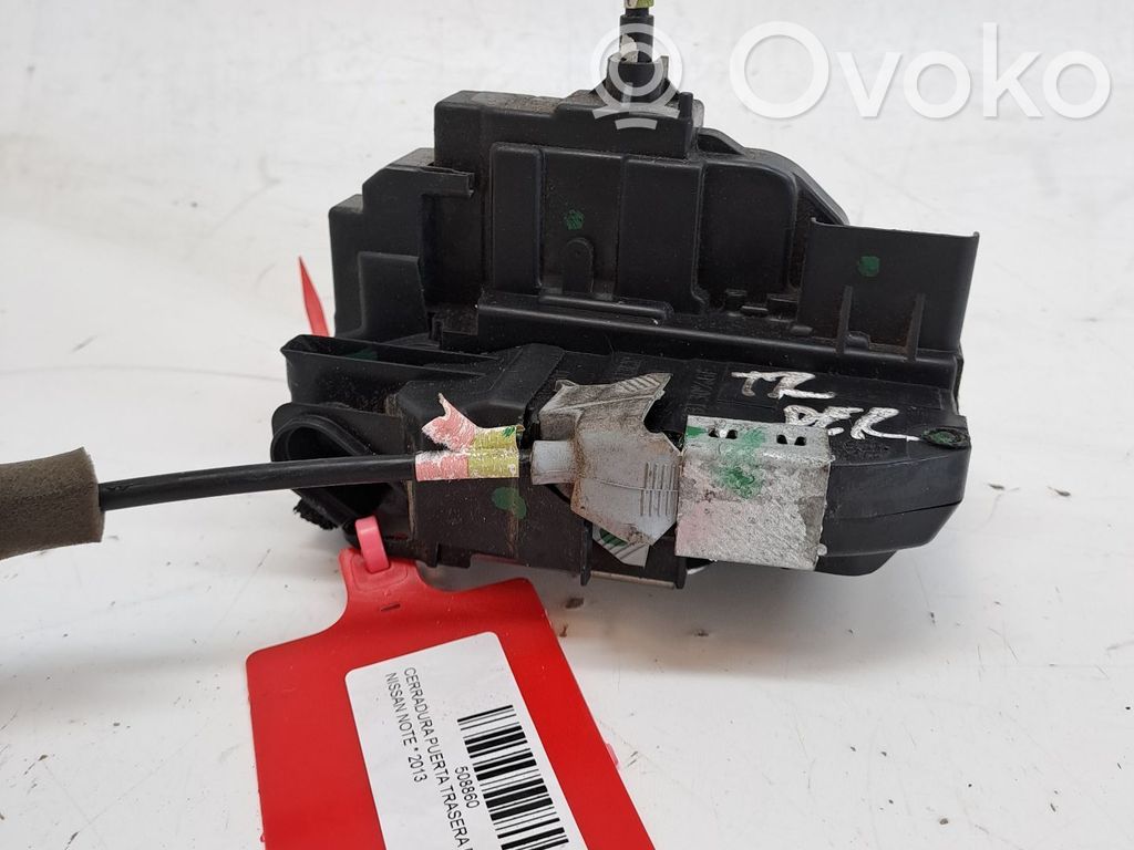 Rear door lock   825003VV0A