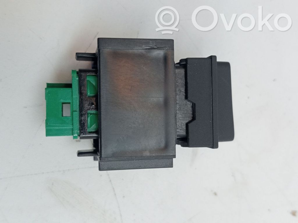 Citroen C4 Cactus Modul de control caroserie central 