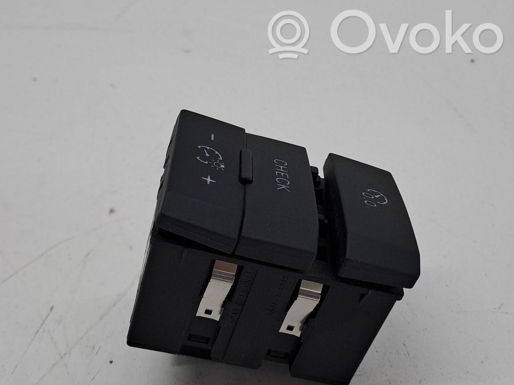 Boutons / interrupteurs volant   4L1927123VUV