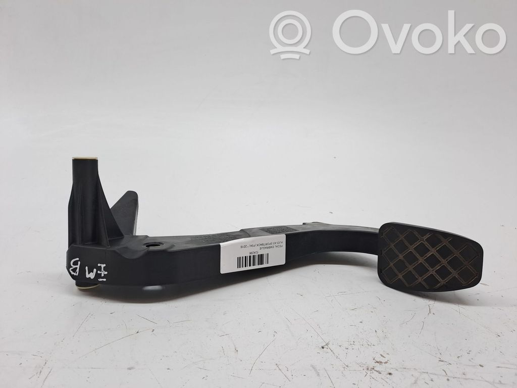 Pedal de embrague   8K1721316B