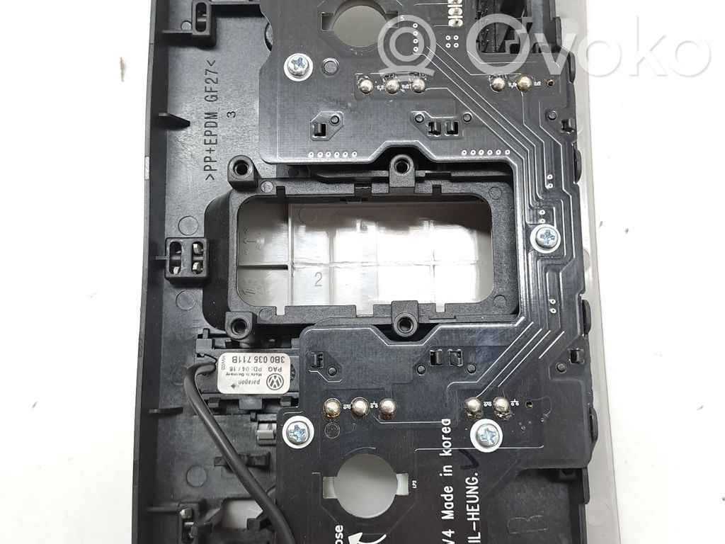 Volkswagen Tiguan Consola de luz del techo