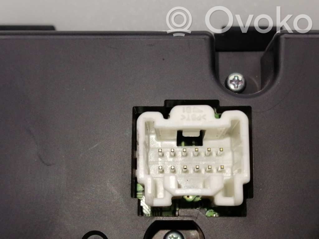 Panel klimatyzacji   GAM761190B,T1005815J