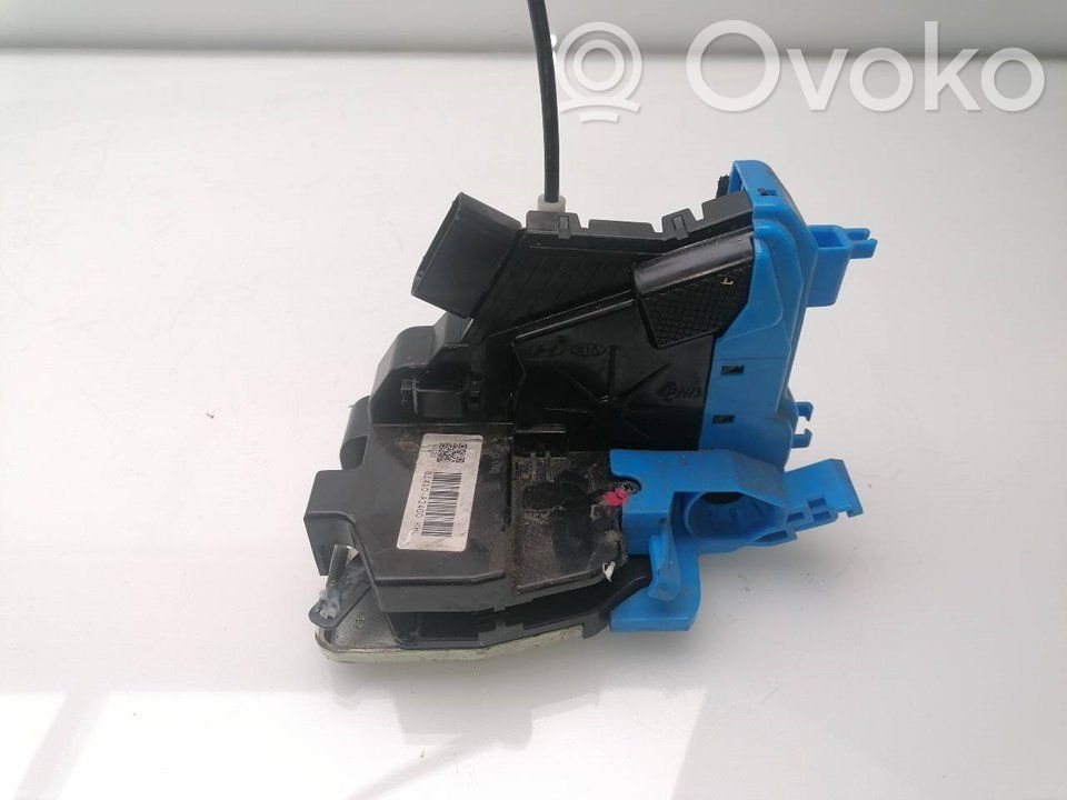 Rear door lock   81410A2300