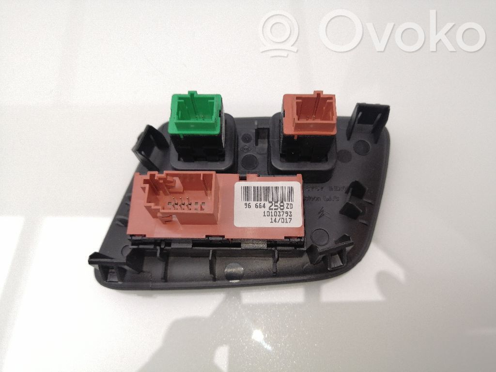 Citroen C4 I Pulsanti/interruttori sul volante