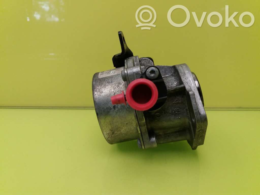 Nissan Qashqai+2 Pompă vacuum 