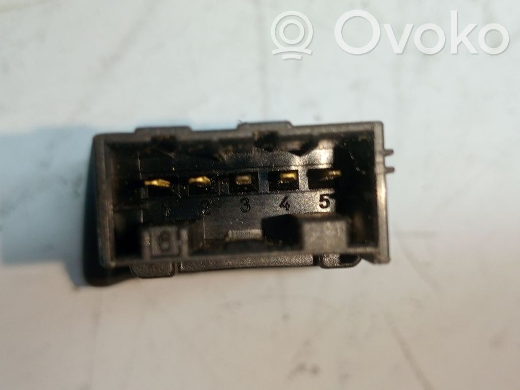Interruptor de luz   YUE100550LNF