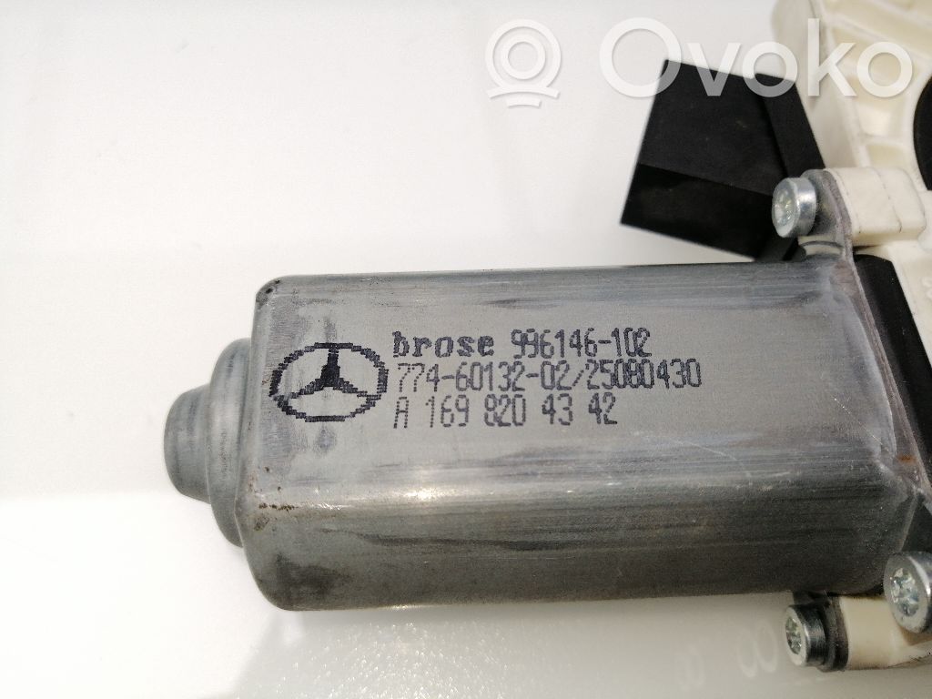 Mercedes-Benz B W245 Moteur de lève-vitre de porte avant