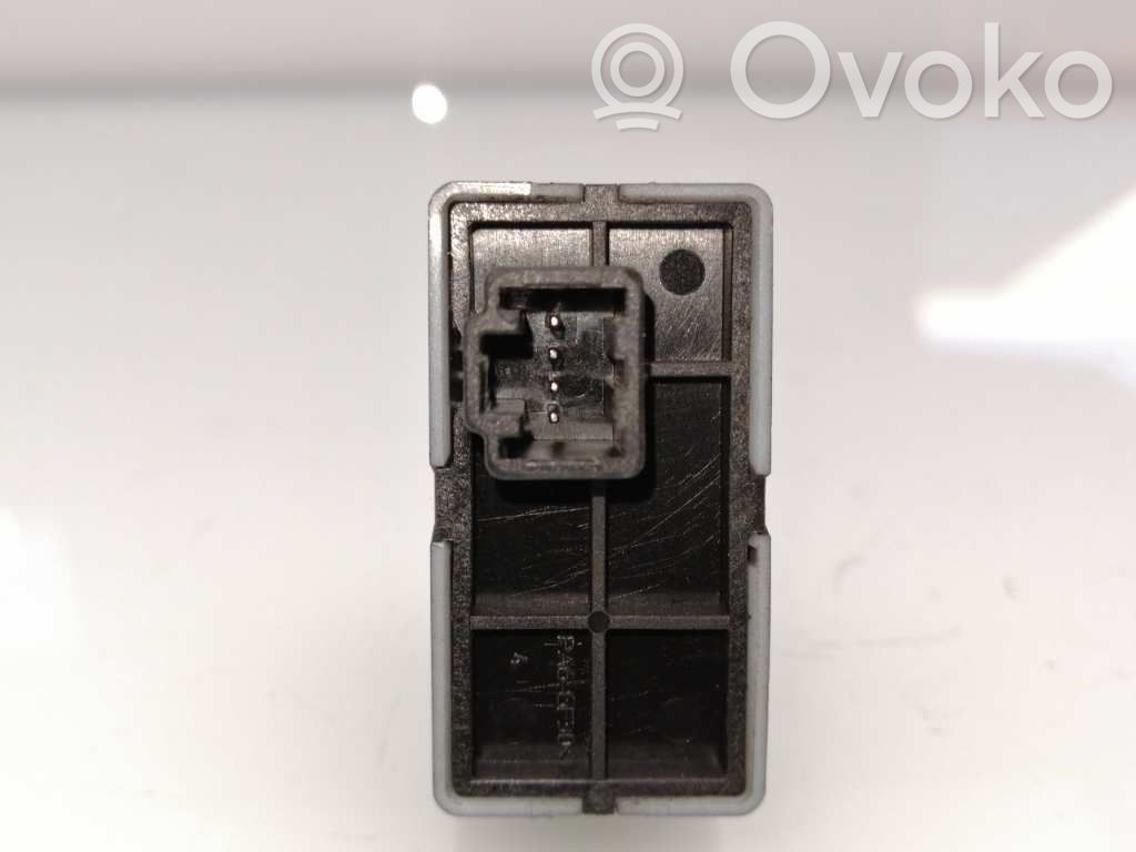 Nissan Qashqai+2 Interruptor de luz 