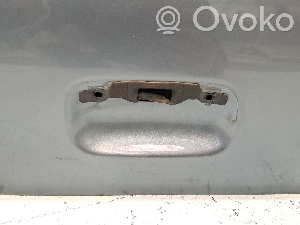 Puerta del maletero/compartimento de carga   8701T9