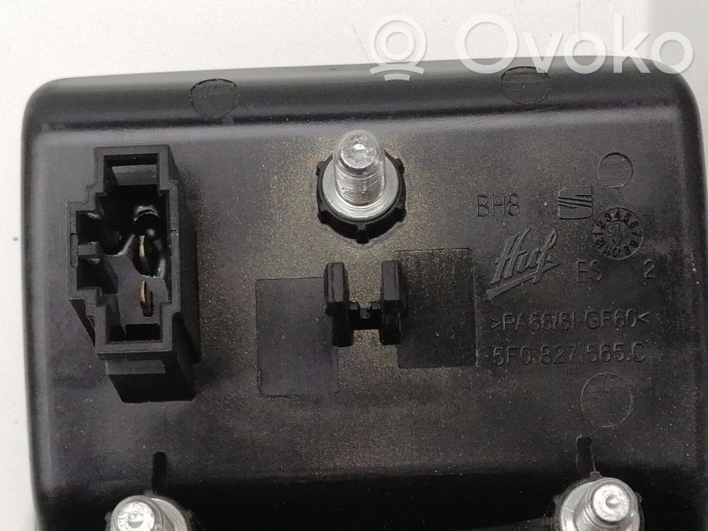 Tailgate trunk handle   5F0827565
