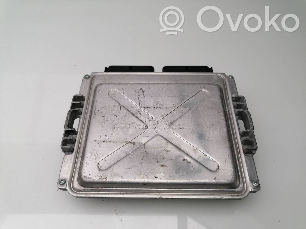 Renault Clio IV Engine control unit/module ECU 