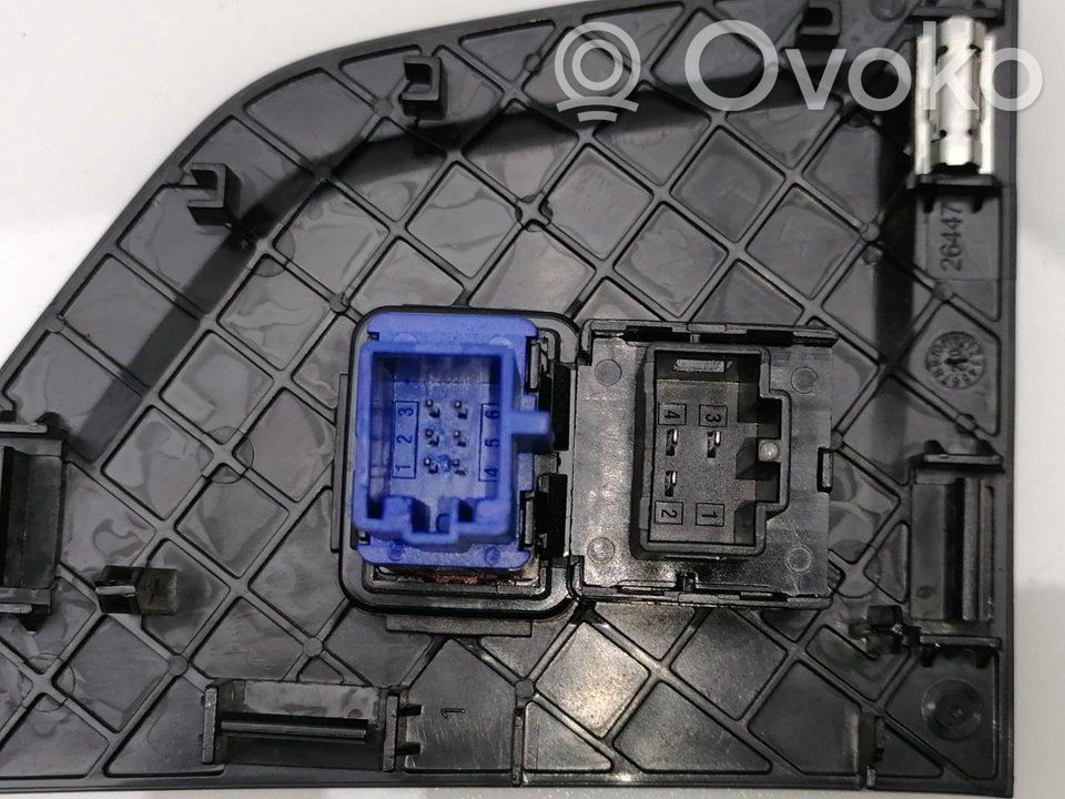 Botón interruptor de luz de peligro   2G0953509KQ