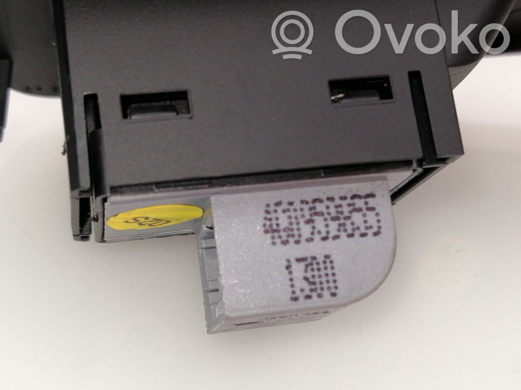 Audi A1 Interruttore di controllo dell’alzacristalli elettrico 