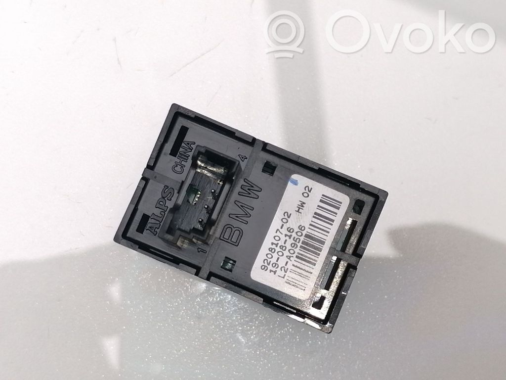 Electric window control switch   920810702