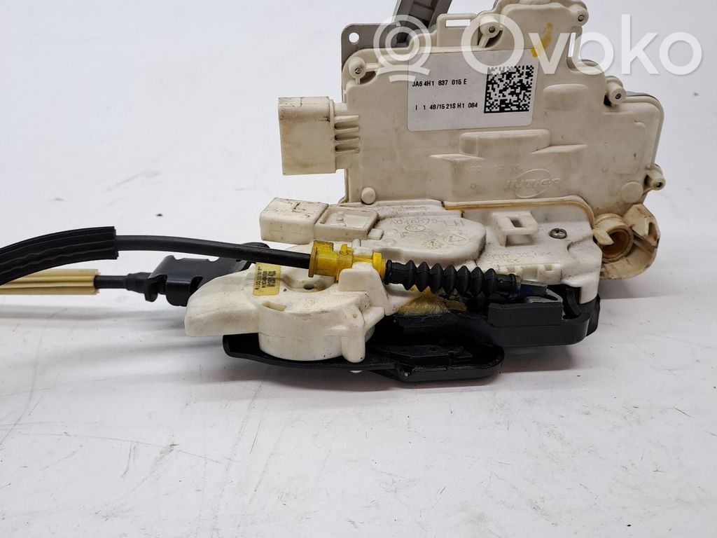 Serrure de porte avant   4H1837016E