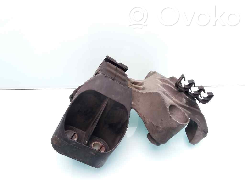 Moottorin kiinnikekorvake   112845638R