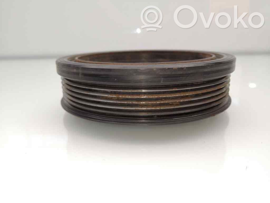 Kampiakselin vauhtipyörä   03G105243