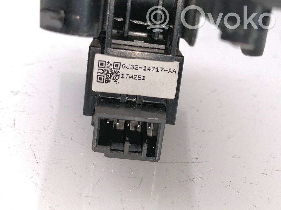 Interruptor del elevalunas eléctrico   GJ3214717AA
