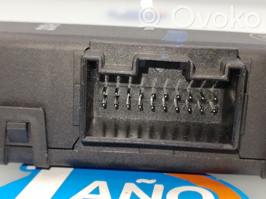 Central body control module   8T0907468D