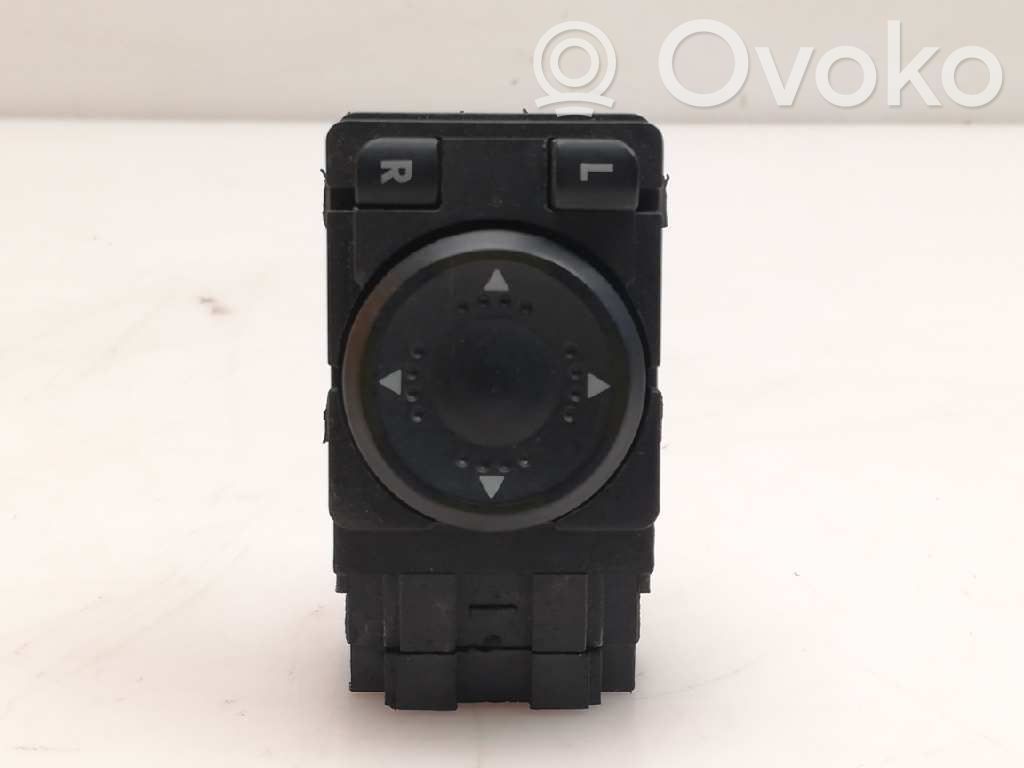 Volkswagen Golf IV Przycisk regulacji lusterek bocznych 