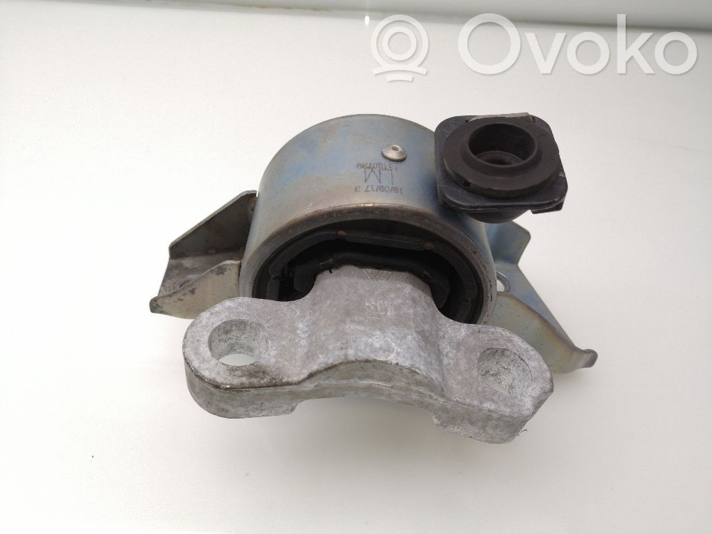 Engine mount bracket   13130739
