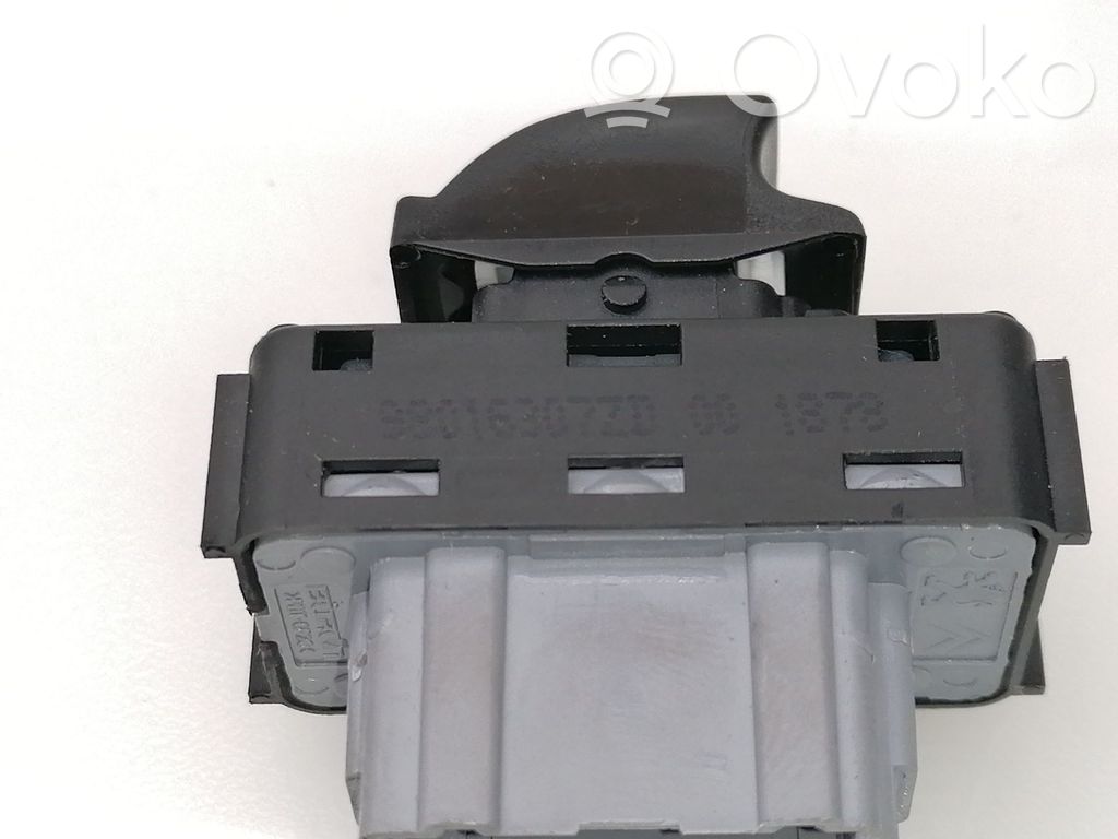 Electric window control switch   98016307ZD00