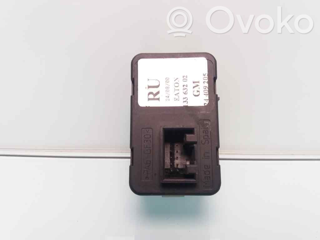 Comutator comandă geamuri electrice   24409205