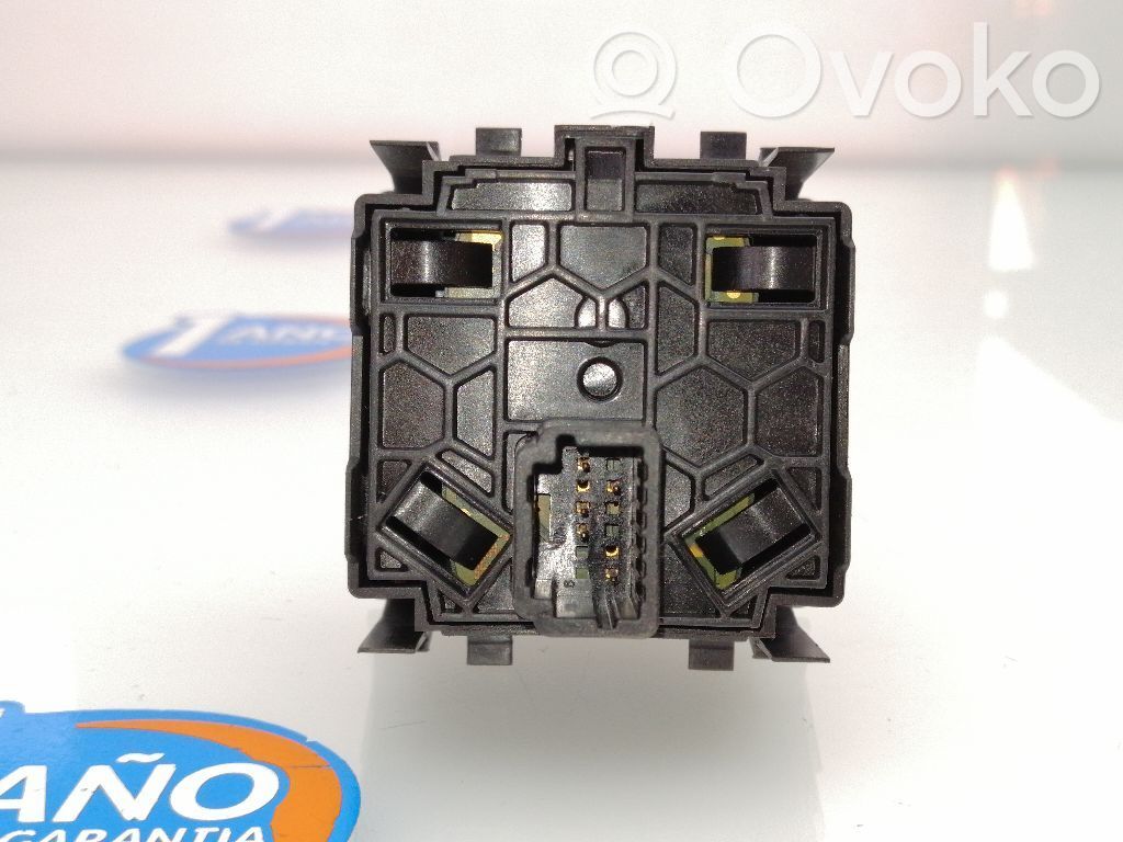 Light switch   251902972R
