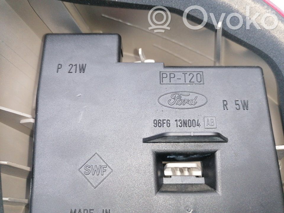 Lámpara de faros/luces traseros   96FG13N004