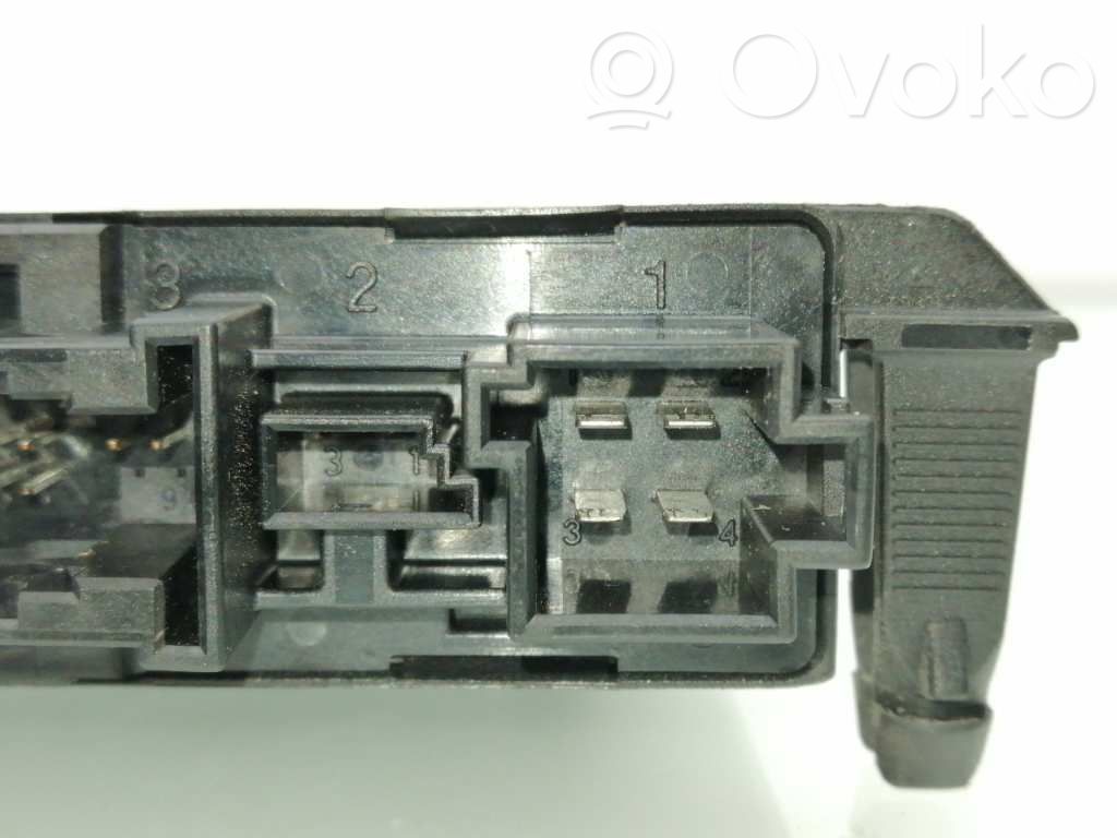 Mercedes-Benz C W203 Modulo di controllo del corpo centrale