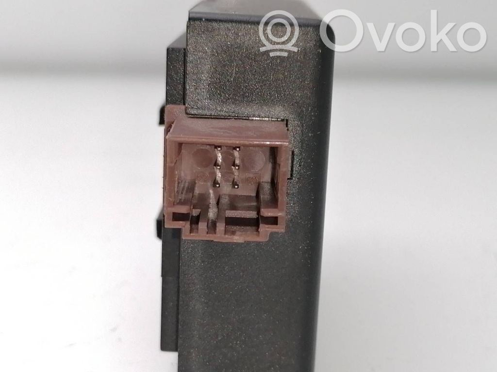 Central body control module   9657384680