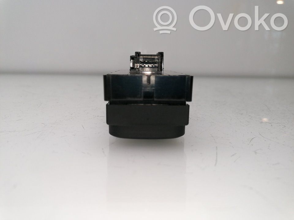 Interrupteur commade lève-vitre   8V0959851A