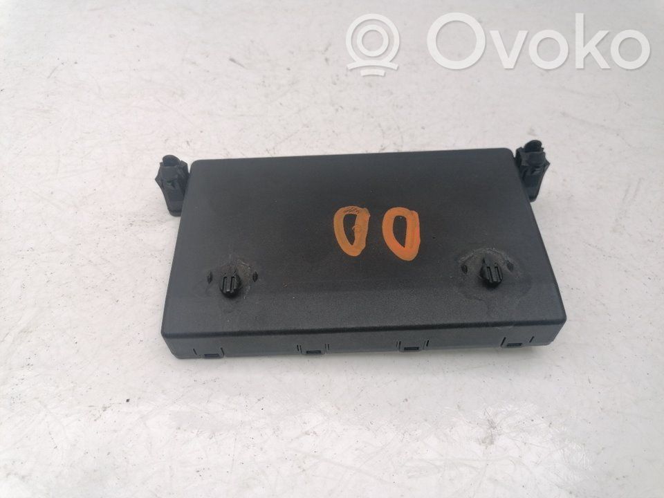 Mercedes-Benz C AMG W204 Modul de control caroserie central 