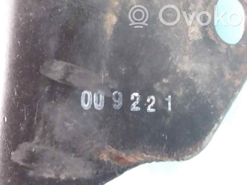 Mitsubishi Montero Dzinēja spilvens 