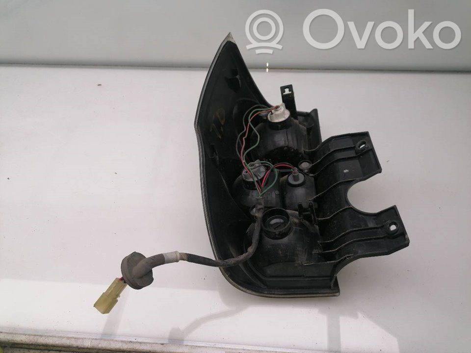Takavalon polttimo   3565064J10