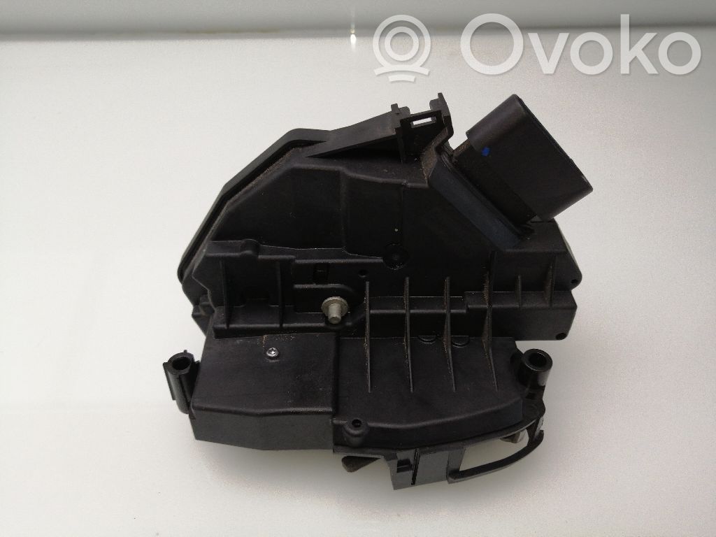 Cerradura de puerta trasera   BM5AA26412AF