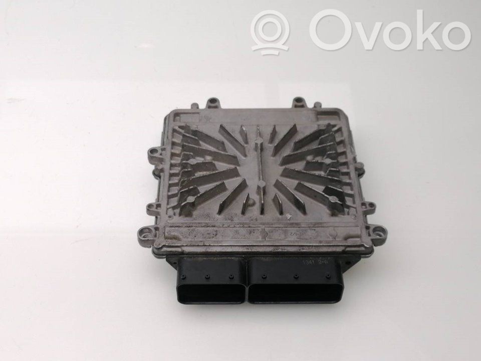 Unidad de control/módulo ECU del motor   31336983,0281018414