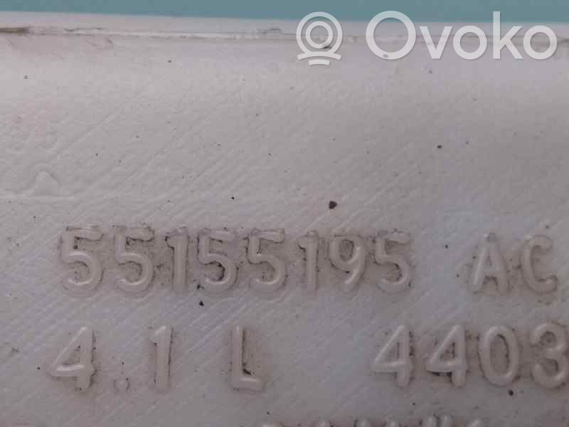 Jeep Grand Cherokee (WK) Zbiornik płynu do spryskiwaczy szyby przedniej / czołowej 