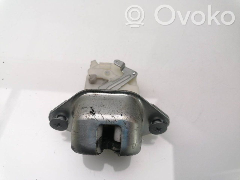 Subaru Legacy Tailgate lock latch
