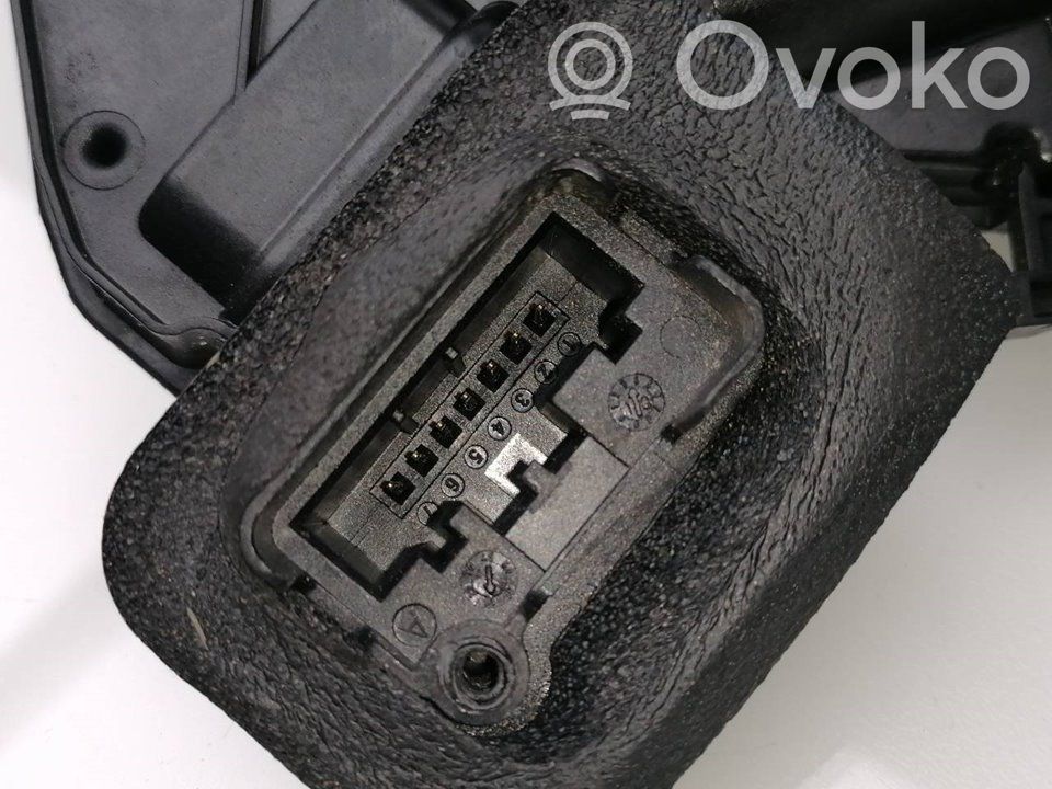 Serrure de porte avant   5K1837016J