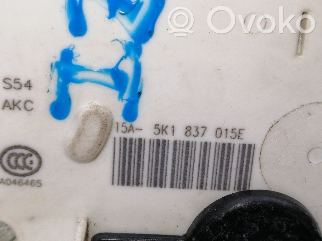 Volkswagen Golf VII Zamek drzwi przednich 