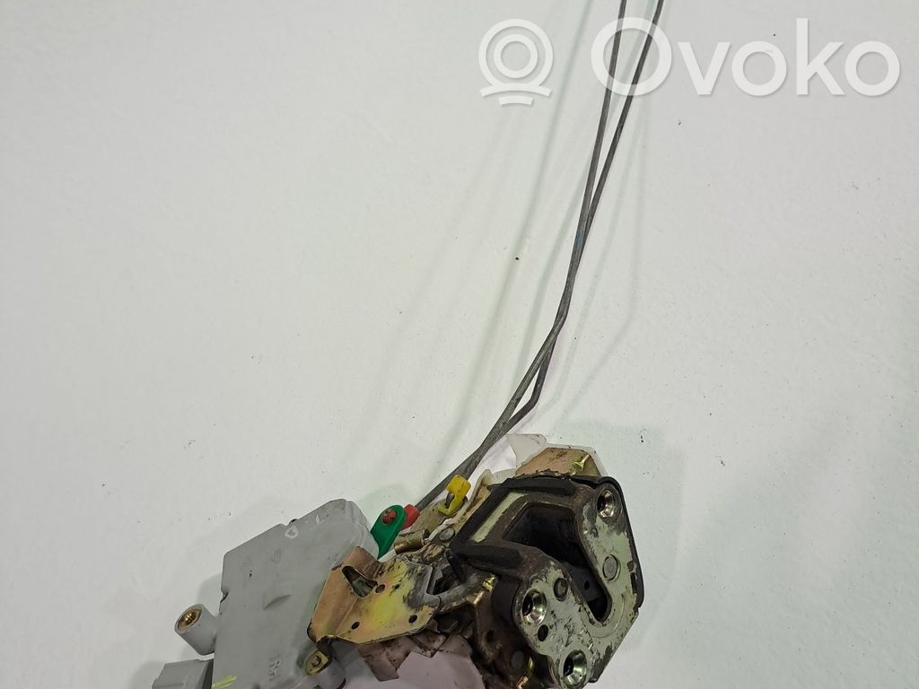 Nissan Terrano Încuietoare ușă spate 