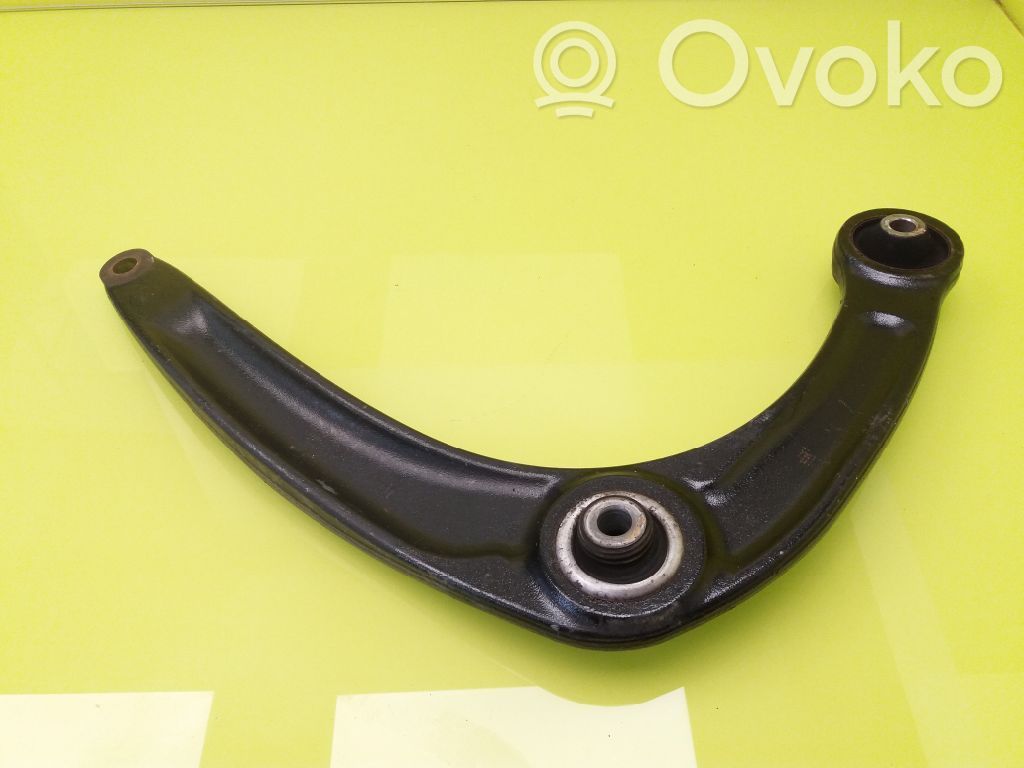 Peugeot 3008 II Braccio di controllo sospensione anteriore inferiore/braccio oscillante 