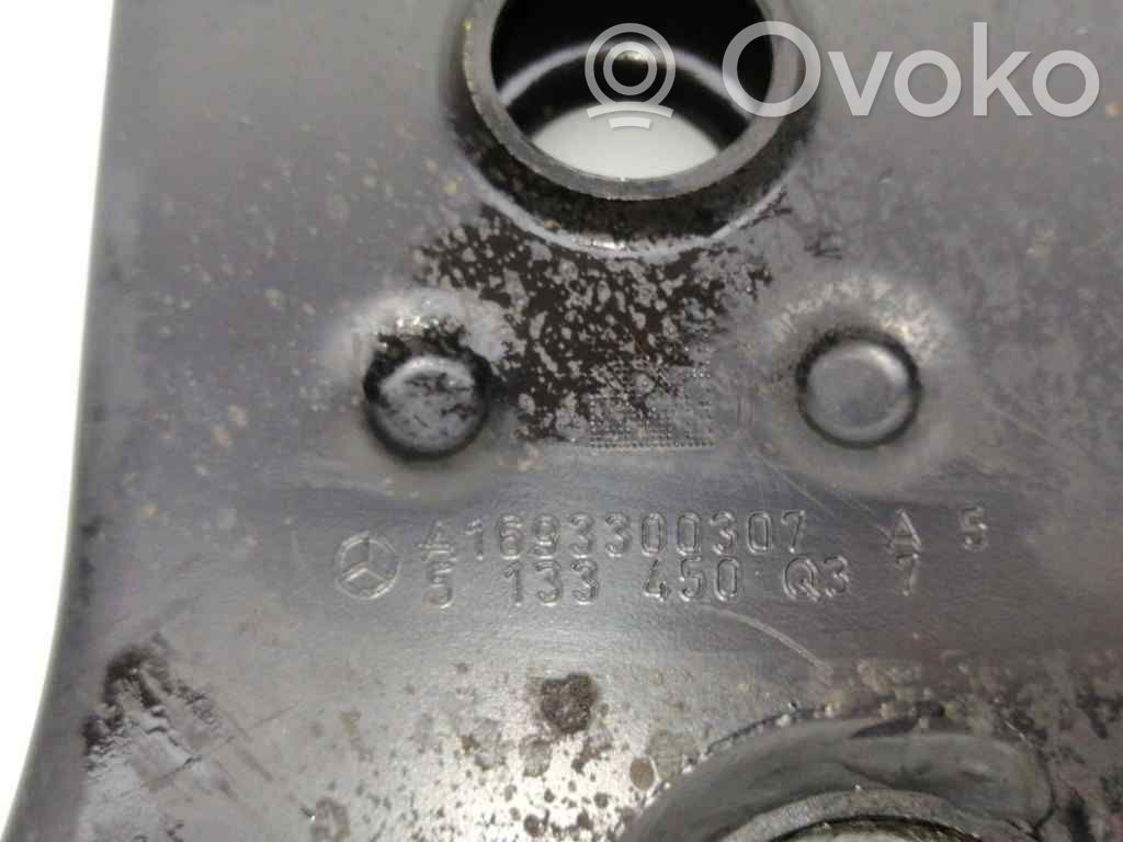 Mercedes-Benz A W176 Braccio di controllo sospensione anteriore inferiore/braccio oscillante