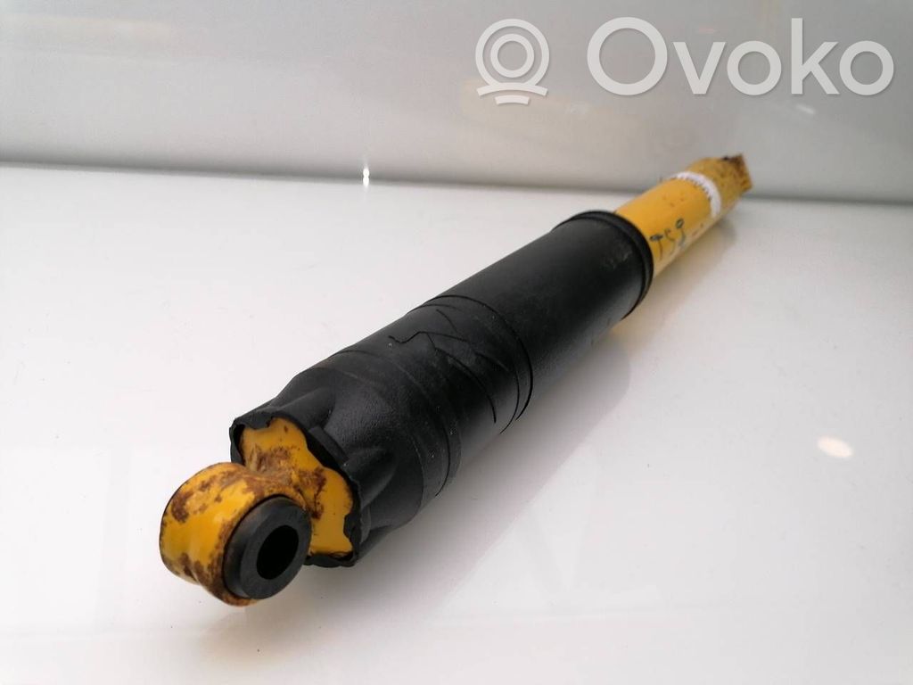 Takaiskunvaimennin   E62004KK3A