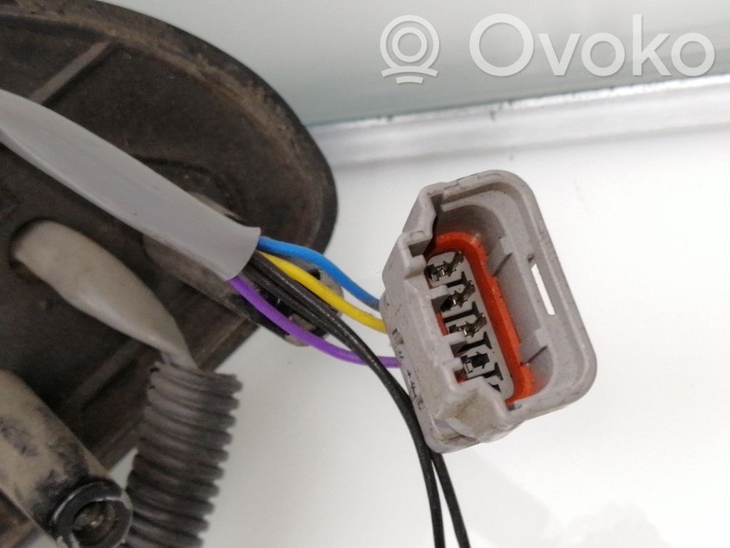 Nissan Navara Specchietto retrovisore elettrico portiera anteriore