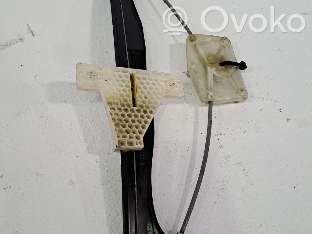 Regulador de ventanilla eléctrico de puerta delantera   8P4839462B