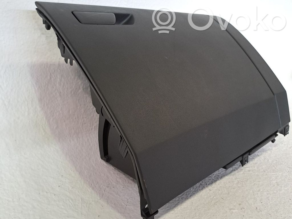 Guantera   5FB857095G4PK