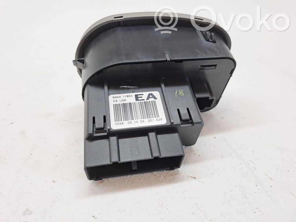 Light switch   C2S49479,9X4311654
