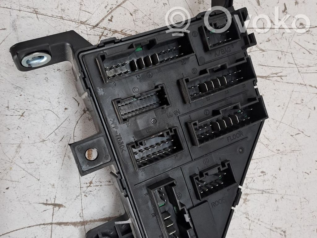 Módulo de fusible   911102E001